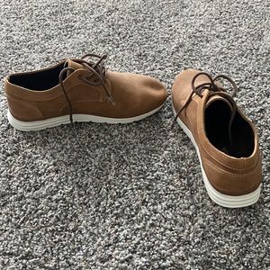 Steve Madden Boys dress shoes 2Y